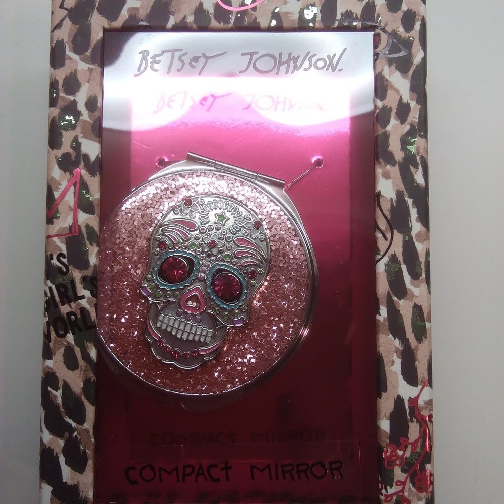 Betsey Johnson New Pink and Gray Skull Compact